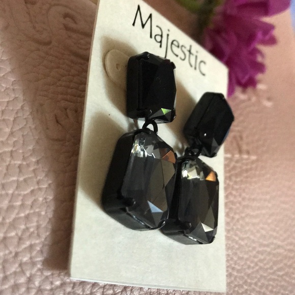 NWT Majestic Earrings Gunmetal Crystal - Picture 4 of 4